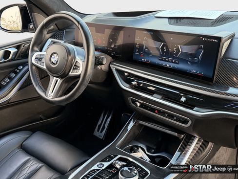 Used 2025 BMW X7 M60i w/ M Sport Professional Package AWD/4WD image 18