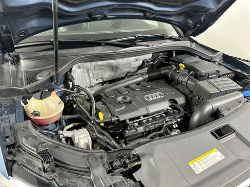 Used 2016 Audi Q3 2.0T Prestige image 26