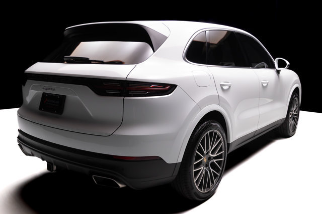 Used 2021 Porsche Cayenne AWD/4WD image 25