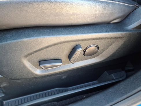 Used 2022 Ford Edge SEL image 14