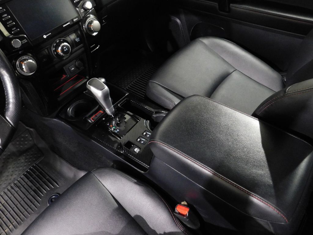 Used 2023 Toyota 4Runner TRD Off-Road Premium w/ Moonroof Package AWD/4WD image 46