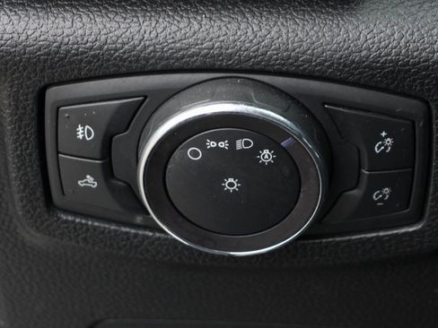 Used 2019 Ford F250 Lariat w/ Chrome Package image 21