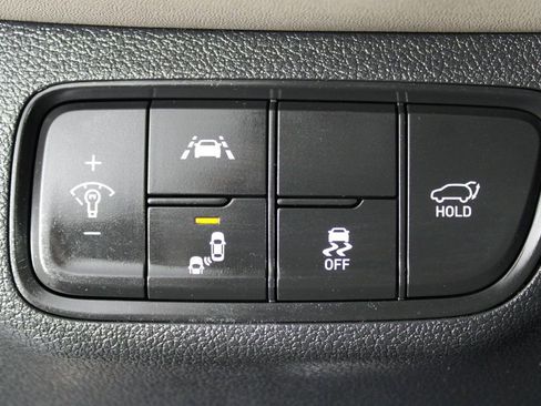 Used 2020 Hyundai Santa Fe SEL w/ Convenience + Premium Package image 25