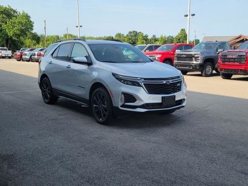 Certified 2022 Chevrolet Equinox RS w/ LPO, Floor Liner Package image 2