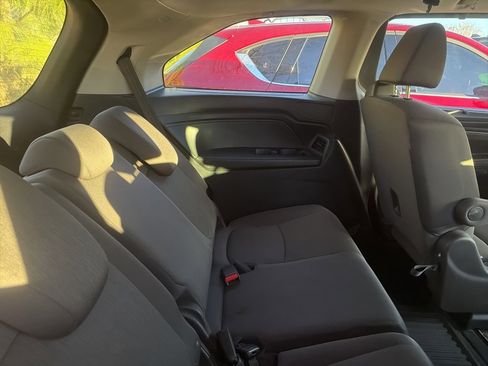 Used 2018 Honda Odyssey EX image 5