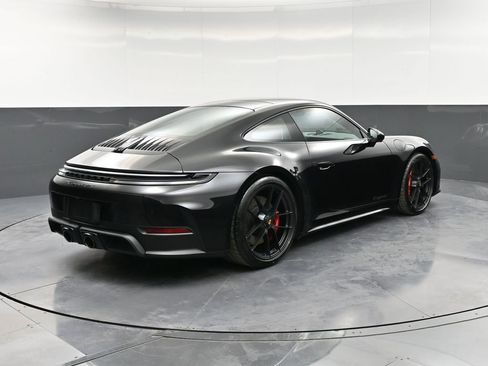 New 2026 Porsche 911 Carrera 4 GTS image 8