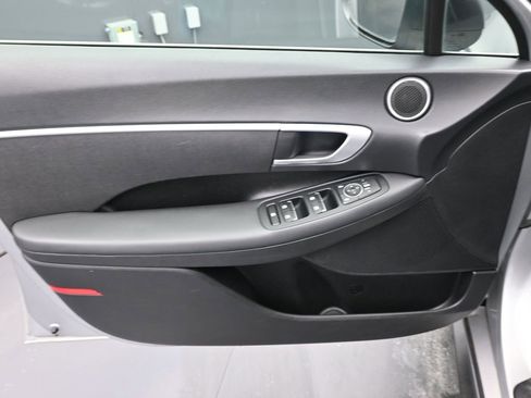 Used 2021 Hyundai Sonata SE image 11