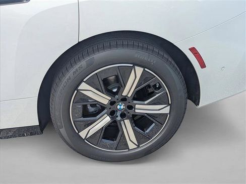 New 2026 BMW iX xDrive60 image 9