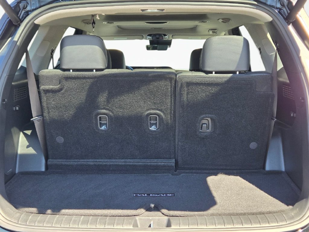 Certified 2024 Hyundai Palisade Limited FWD image 8