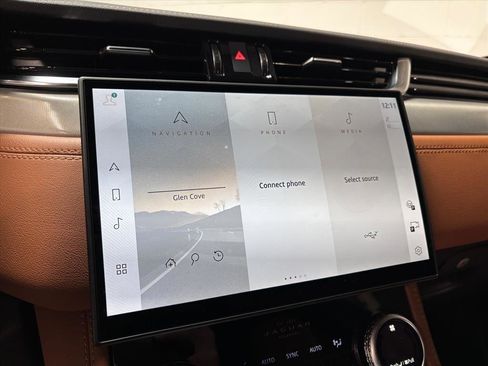 New 2026 Jaguar F-PACE R-Dynamic S image 17