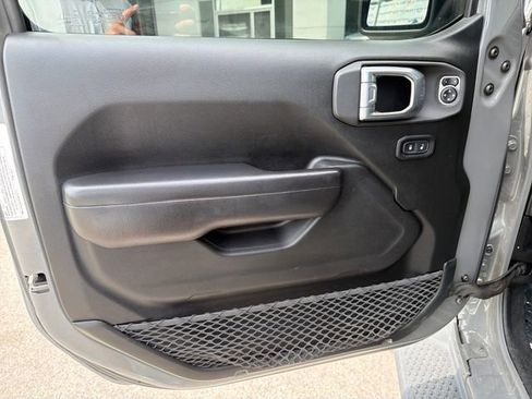 Used 2020 Jeep Wrangler Sport AWD/4WD image 11