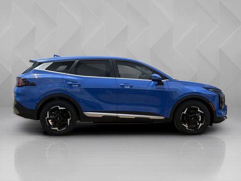 New 2026 Kia Sportage EX FWD image 4