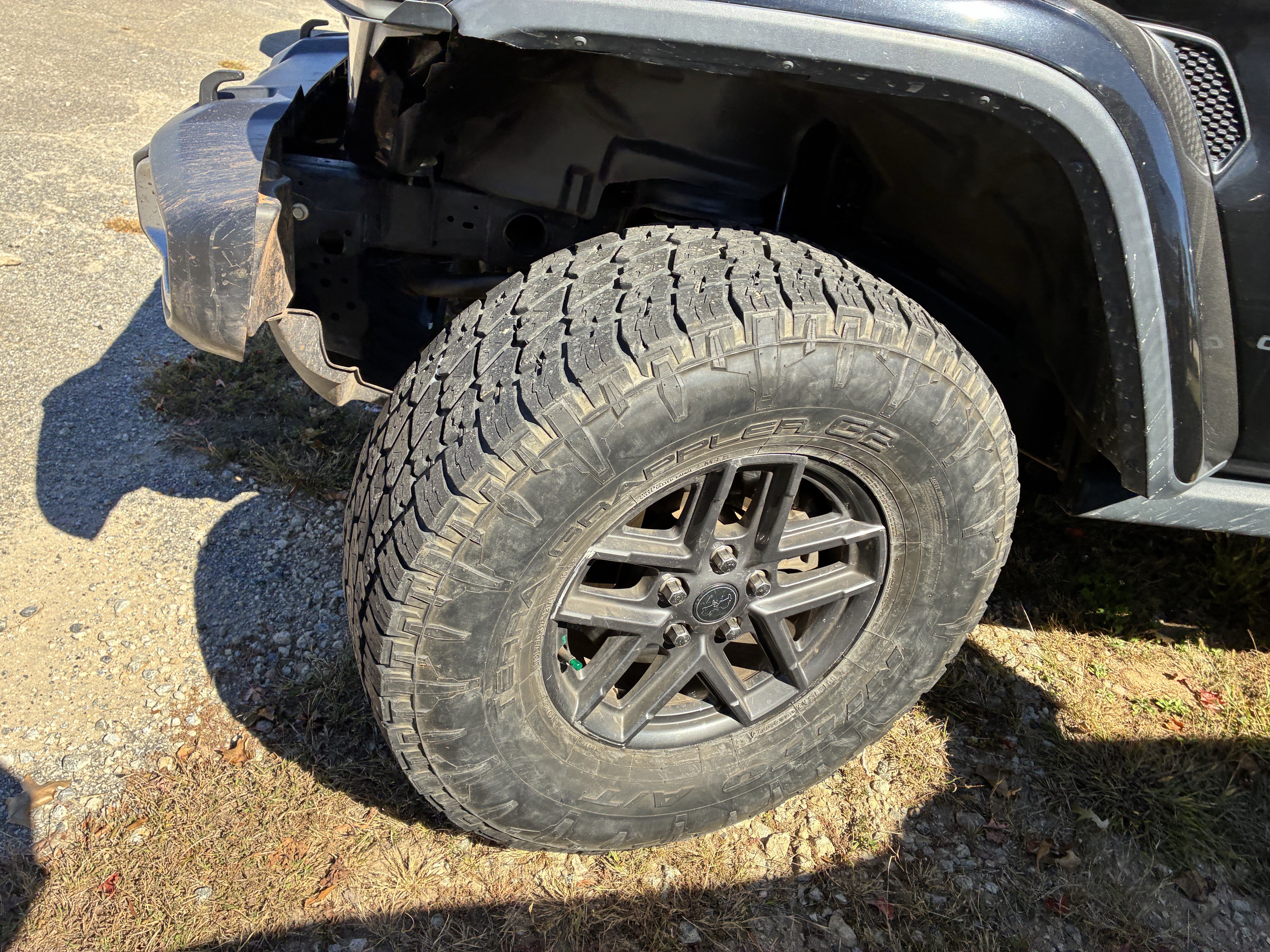 Used 2020 Jeep Gladiator Sport w/ Quick Order Package 24S AWD/4WD image 5