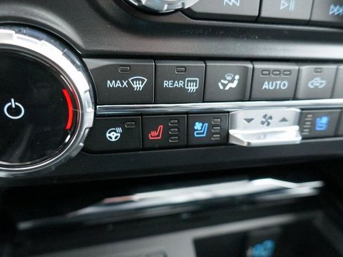 New 2026 Ford F250 Lariat w/ Black Appearance Package image 23