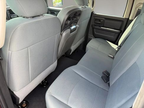 Used 2018 RAM 1500 Express AWD/4WD image 28