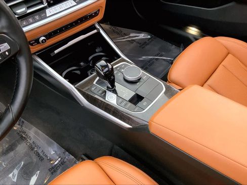 Used 2022 BMW 330i xDrive Sedan w/ Premium Package image 16