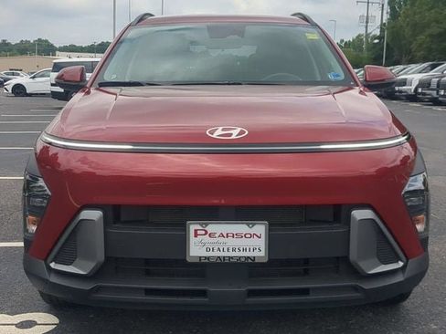 Used 2025 Hyundai Kona SEL FWD image 8