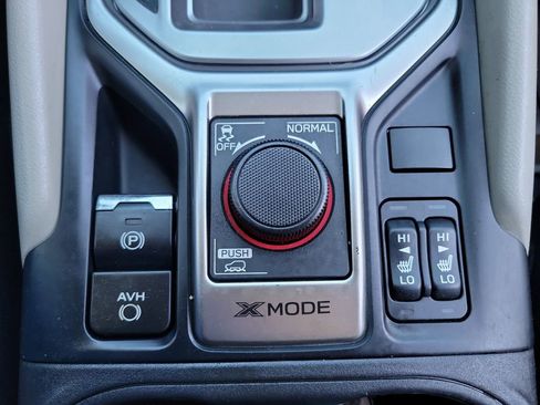 Used 2020 Subaru Forester Premium image 40