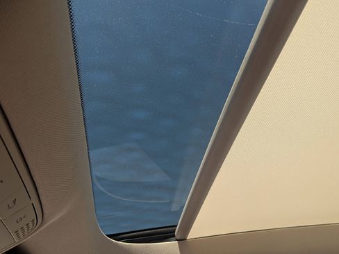 Used 2019 Mercedes-Benz E 450 4MATIC Wagon image 26