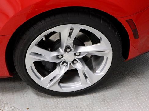 Used 2019 Chevrolet Camaro SS image 18