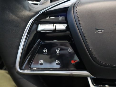 Used 2025 Cadillac Escalade V image 25