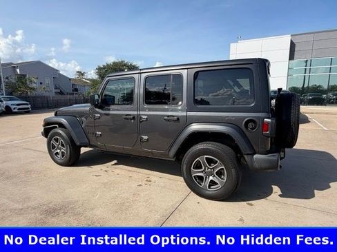 Used 2022 Jeep Wrangler Unlimited Sport AWD/4WD image 2