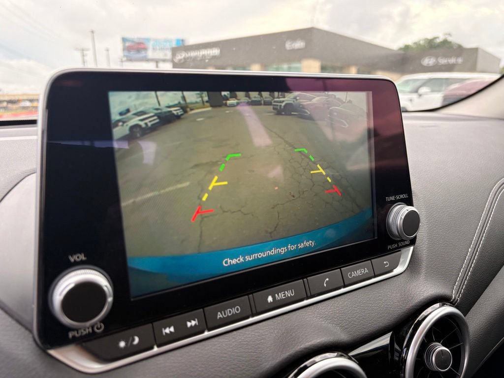 Used 2025 Nissan Sentra SV FWD image 16