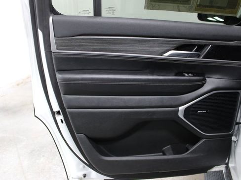 Used 2023 Jeep Wagoneer Series II image 22