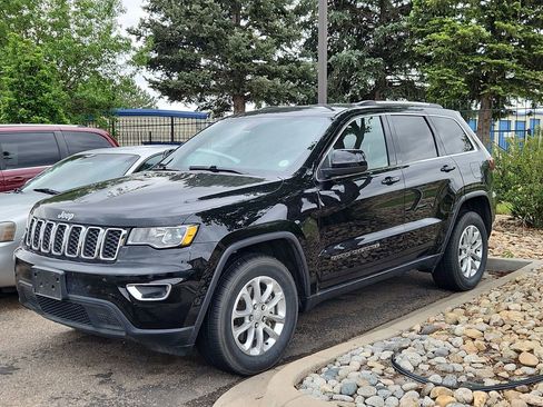 Certified 2021 Jeep Grand Cherokee Laredo X AWD/4WD image 3