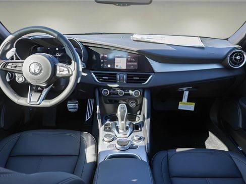 New 2025 Alfa Romeo Giulia w/ Driving Assist Package RWD image 9