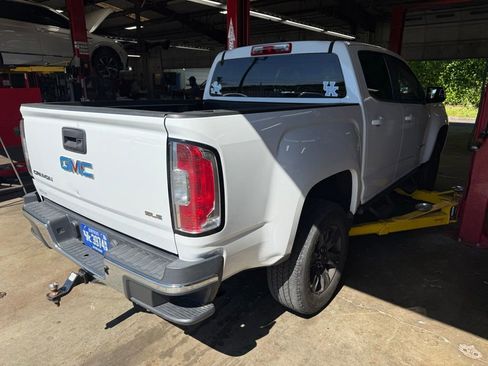 Used 2017 GMC Canyon SLE RWD image 4
