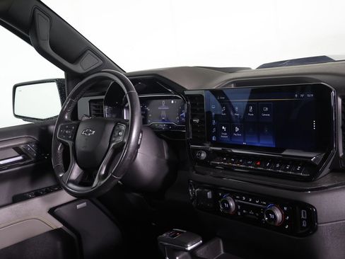 Used 2023 Chevrolet Silverado 1500 ZR2 AWD/4WD image 25