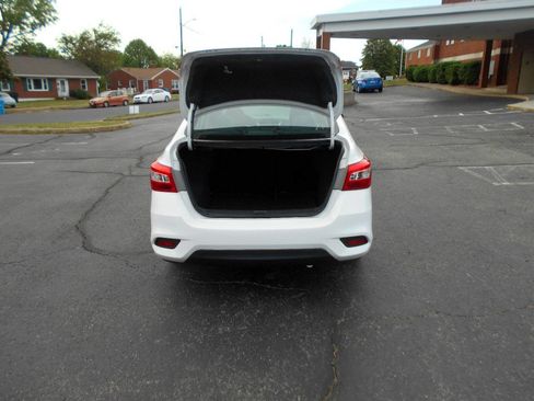 Used 2018 Nissan Sentra SV image 19