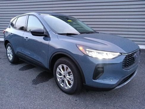 New 2026 Ford Escape Active w/ Tech Pack #1 FWD image 1