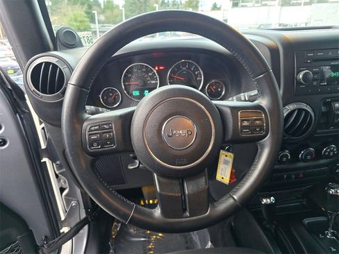 Used 2013 Jeep Wrangler Unlimited Sport image 18