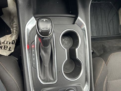 Used 2019 Chevrolet Traverse LT image 30