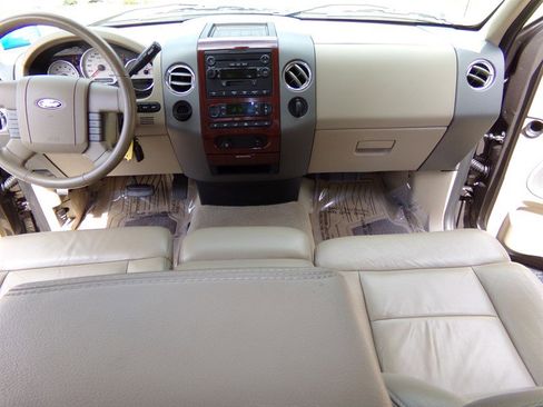 Used 2005 Ford F150 Lariat image 36