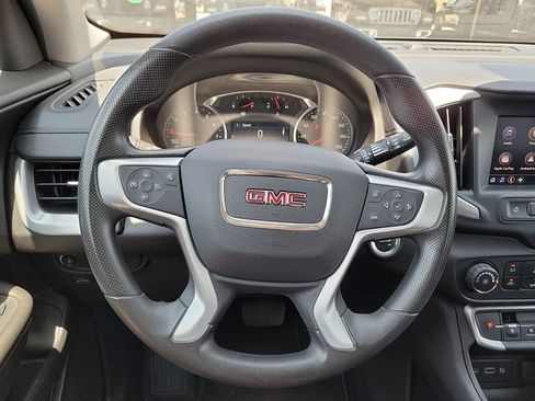 Used 2024 GMC Terrain SLE AWD/4WD image 19
