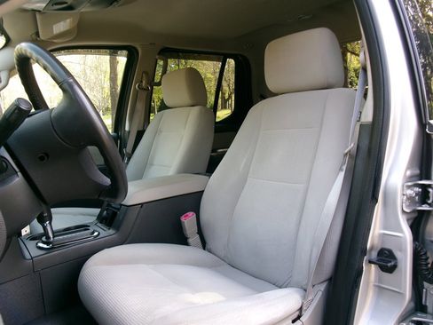 Used 2008 Ford Explorer Sport Trac XLT image 14