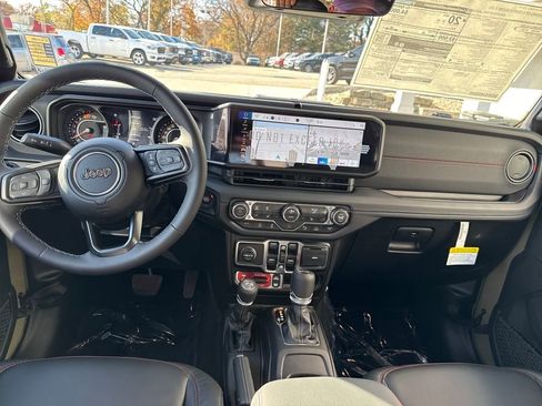 New 2026 Jeep Wrangler Unlimited Rubicon image 13