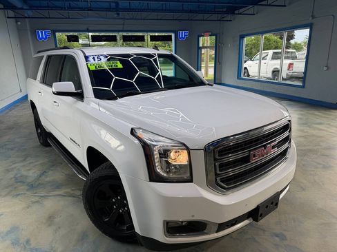 Used 2015 GMC Yukon XL SLE AWD/4WD image 5