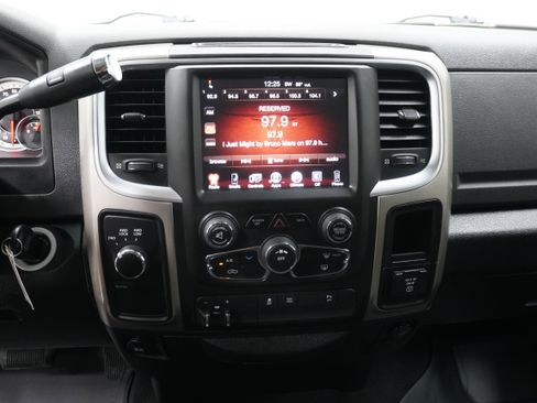 Used 2014 RAM 2500 SLT w/ Luxury Group image 19