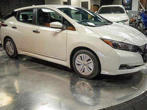 Used 2024 Nissan Leaf S image 5