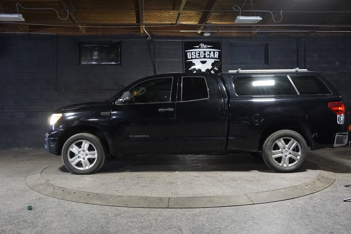 Used 2011 Toyota Tundra Limited AWD/4WD image 2
