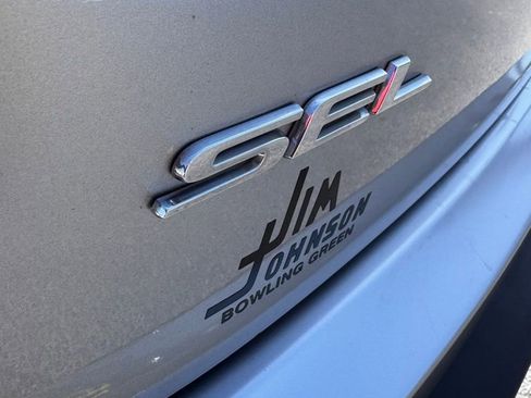 Used 2022 Ford Edge SEL AWD/4WD image 8