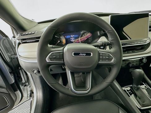 New 2026 Jeep Compass Limited image 15