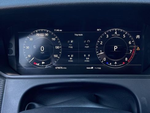 Used 2018 Land Rover Range Rover Velar S image 9