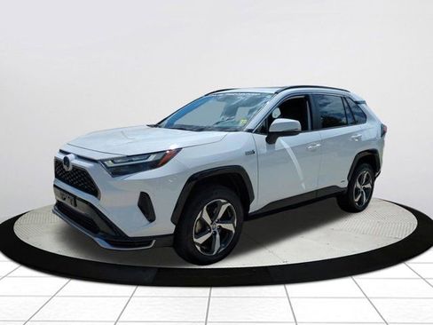 Used 2023 Toyota RAV4 SE w/ Weather & Moonroof Package AWD/4WD image 7