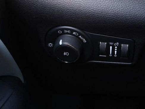 Used 2025 Jeep Compass Limited AWD/4WD image 20
