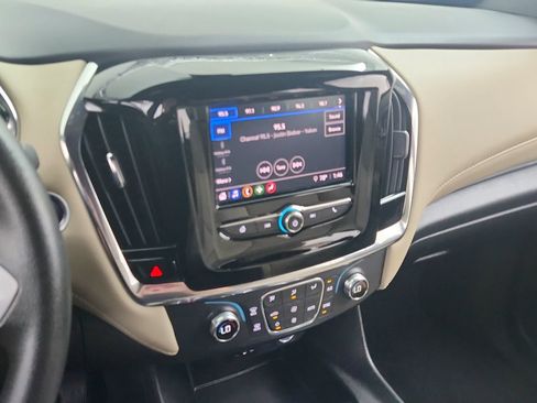 Used 2023 Chevrolet Traverse LS FWD image 20